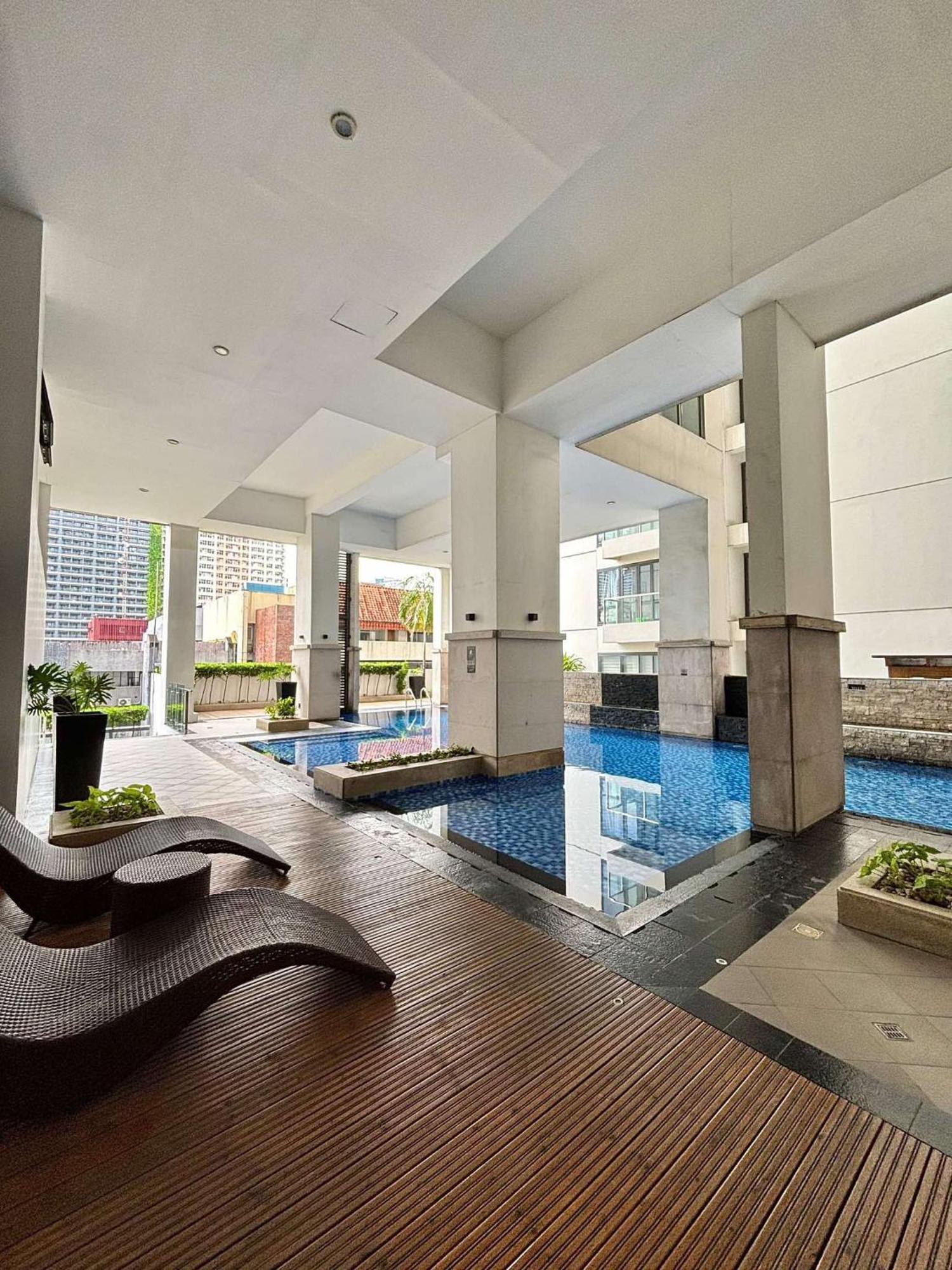Greenbelt Hamilton Tower 1 Legazpi Makati City ภายนอก รูปภาพ