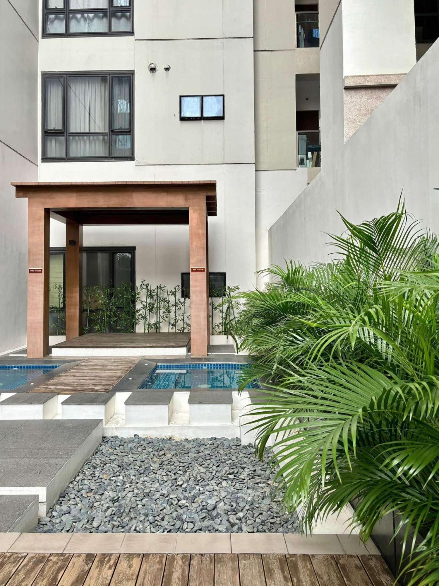 Greenbelt Hamilton Tower 1 Legazpi Makati City ภายนอก รูปภาพ