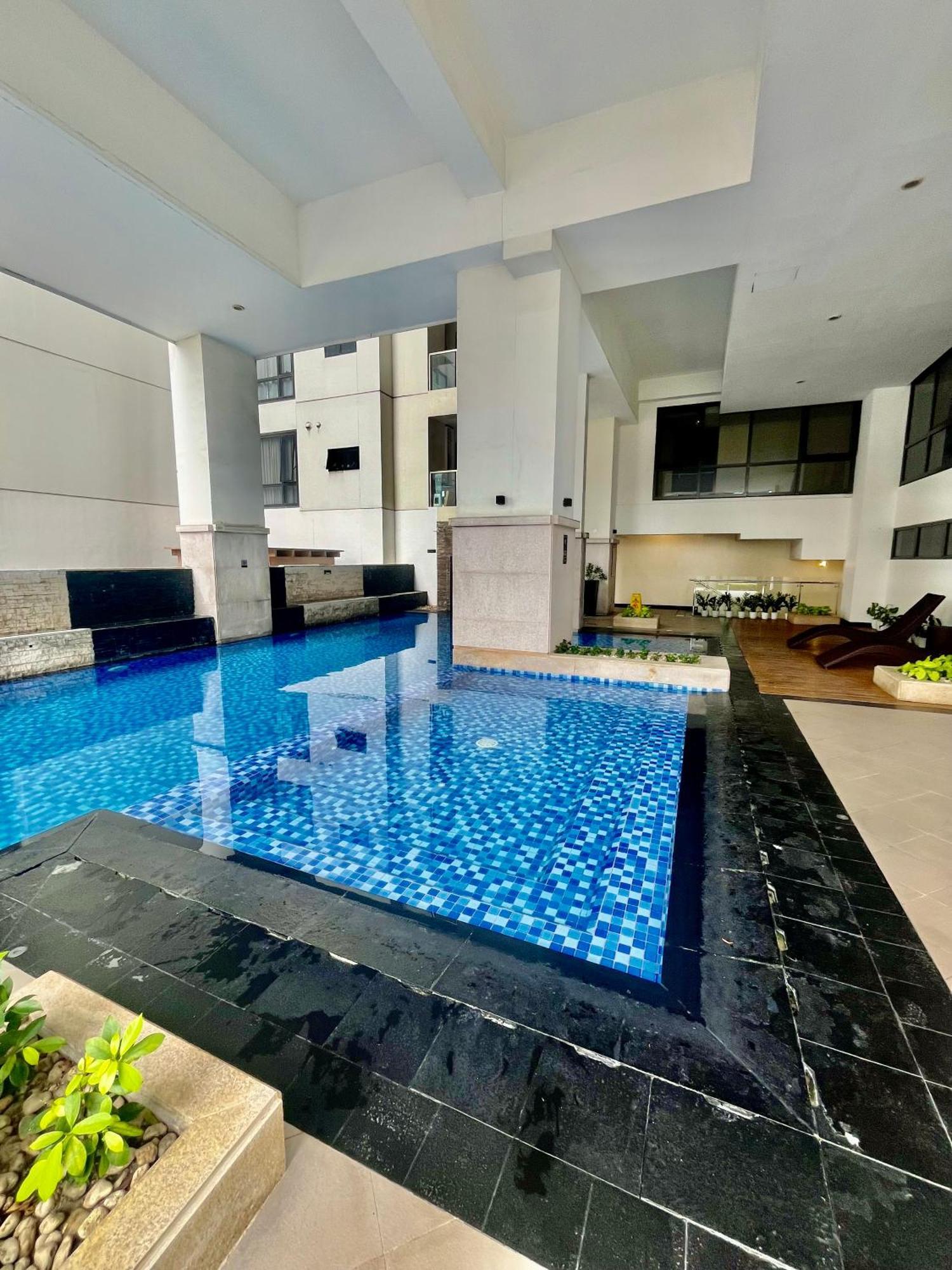 Greenbelt Hamilton Tower 1 Legazpi Makati City ภายนอก รูปภาพ